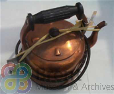 TH\CT\Museum catalogue\3D objects\1988_16_3a-c_th.jpg; 1988.16.3a-c; ;